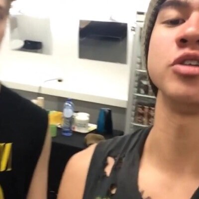 • @fivesaucecal •