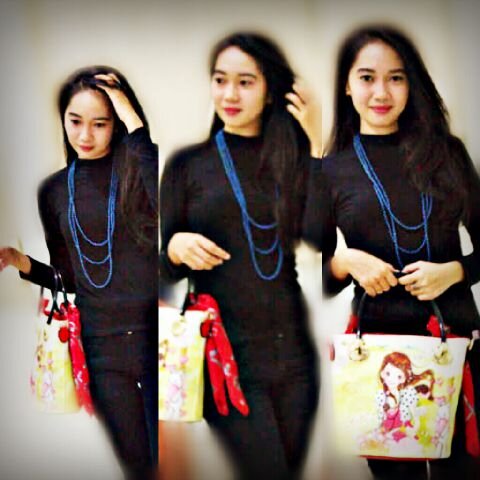 Hello my name is astri|  follow me and I'll follow back you| 2A48DEE3 ☺