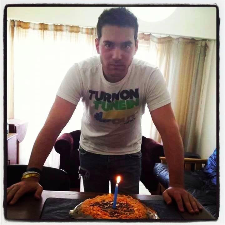 fedelupo87's profile picture. Futuro Abogado / UBA
Tenista Universitario
RRPP Pizza Banana - Viernes / Piur - Sabados
Lista FEDE LUPO 
PIN: 79CD23B0  WAPP: 011 15-58832176