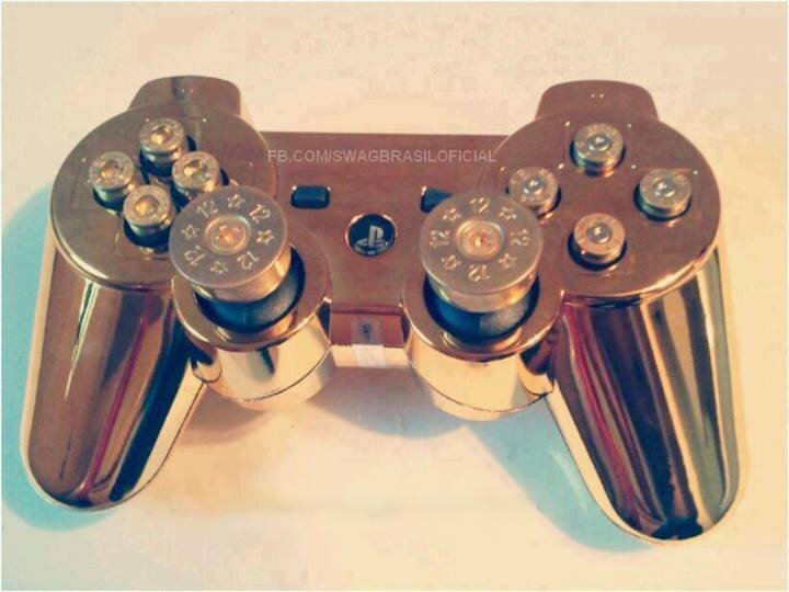 Futuro desenvolvedor de jogos, gamer e favelado. Isso mesmo, favelado.