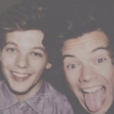 HEY PLEASE FOLLOW @irwxlen OR I UNFOLLOW BECAUSE SHES AMAZING AND IF YOU ALREADY FOLLOW, THANK YOU ILYSM