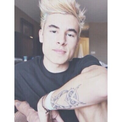 follow @happykian , ily