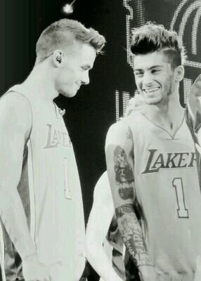 Até menstruação gay é mais real que zerrie não gostou?Da UNFOLLOW