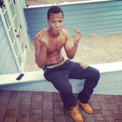 |Follow me on instagram @windycityshon| Got the app so follow back|18 years old|Trust nobody| Cabrini Green ✈️ Tampa|