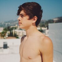 *Isa (@hayes_forlove) 's Twitter Profile