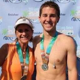 zheiney's profile picture. 