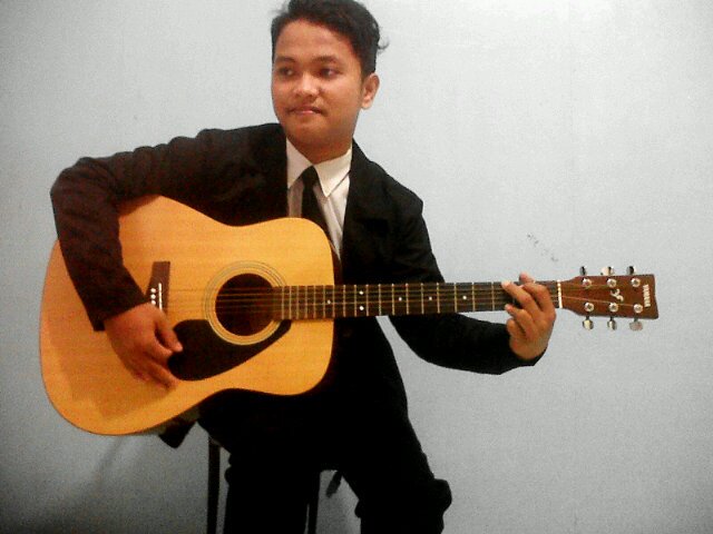 vienander's profile picture. Tuhan adalah bagianku                                                                                    oleh sebab itu aku berharap KepadaNYA.