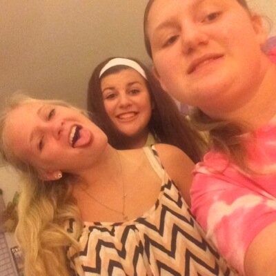 Ally, T, and Reanna is our names and YouNow is our game!