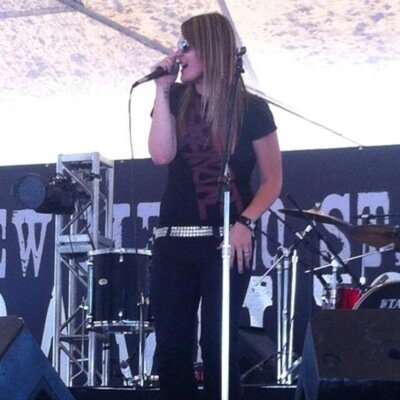 Amanda_Gozur's profile picture. Discovering what's worth fighting for, standing up for, and sacrificing for from the One who did it all for me.

@Gozur_official