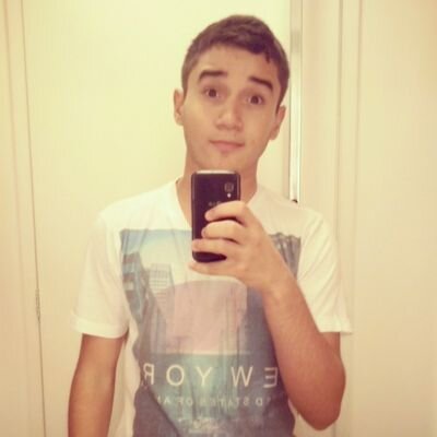 Eu sei que eu ñ sou perfeito,mas de uma coisa eu sei,eu posso te fazer mt feliz.