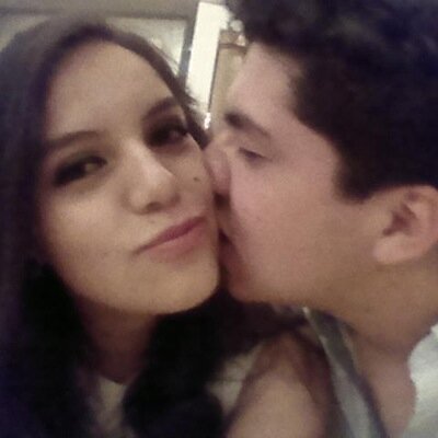 CarlaRndn's profile picture. Y me enamoré, como hoy ya no se enamoran.