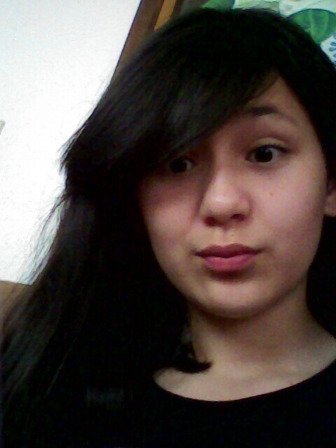 me encanta las pizzas amo los video juegos y estar con mis amigas sigueme y te sigo plis ;3