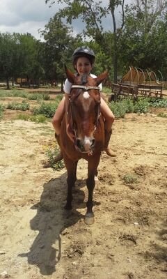 stewartj_myla's profile picture. 