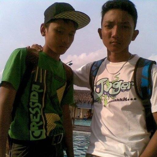 senang naik odong odong bareng mamah asih yang cantiknya mirip dudek herlino