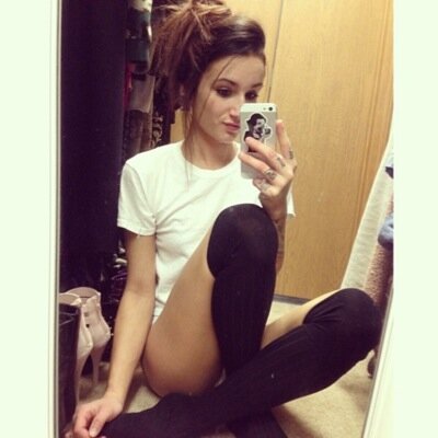 MayhemBrin's profile picture. I like to style hair, and model. Single. RP//FL