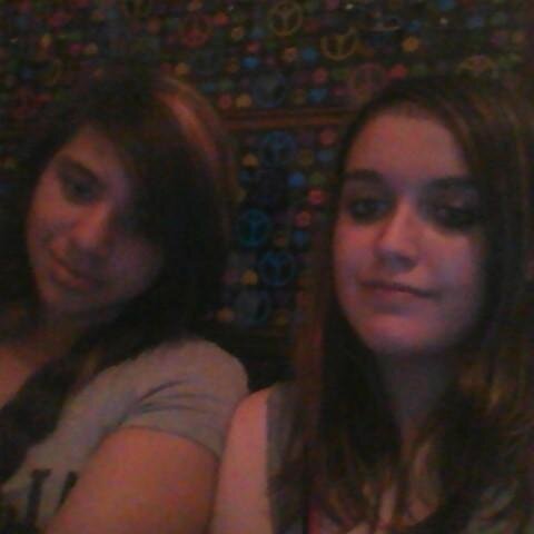 im fun and,popular,sassy,and a good friend sometimes i back talk and dont listen.......