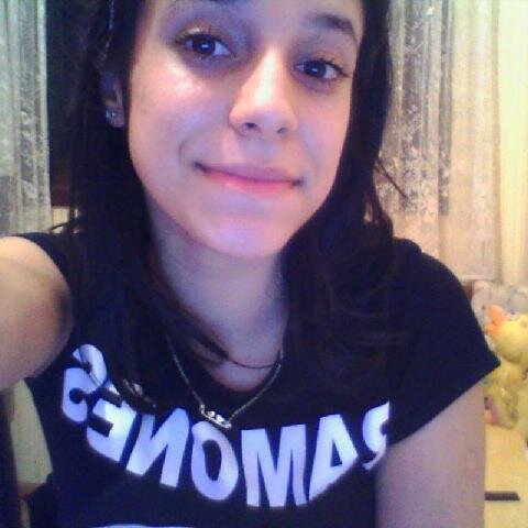 Morena, te amo mais do que ler, mais do que pizza, mais do que Toddynho, amo mais do que Nuttela!Obg por estar na minha vida minha pata 3 p.@dni_california