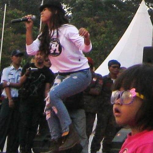 persiJAHANAM's profile picture. 100 % anti tim dan suporter jus jeruk