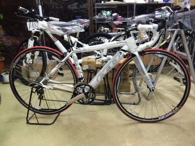 uzurasummer's profile picture. 自転車とボウリングとF-1とFPSを好む50代。