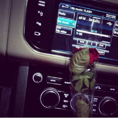 # وش ابي اكثر من لقى عيني بَ عينك~♥♡