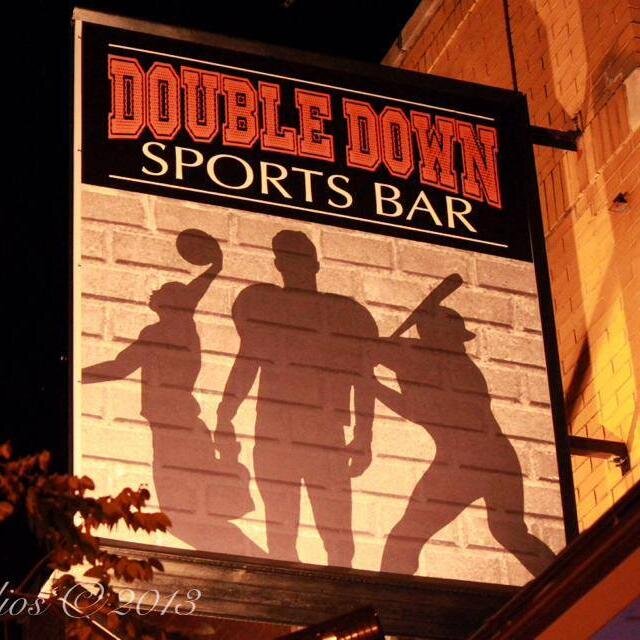 DoubleDownBar's profile picture. i like twitter so ima just retweet things that i like including yo moms butt