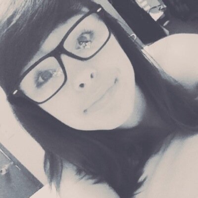 Ayee_Its_Tayy08's profile picture. Lost.? Follow me.! Follow4Follow. Don't follow to unfollow. Drawing, Singing, Writing, Reading, Longboarding, Friends, Bands, Track, Volleyball, Wattpad.!!