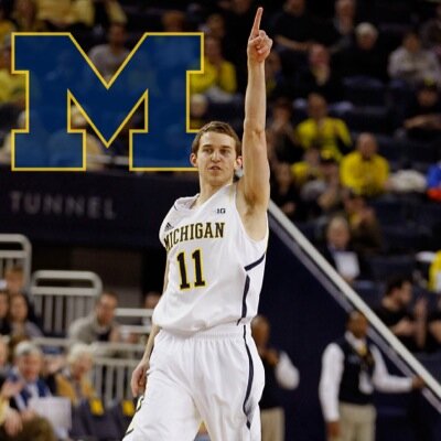 Follow if you play/love basketball