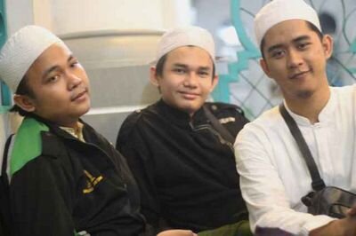 Ya ﷲ , kumpulkan kami disyurgamu bersama rasulullah saw dan dengan guru guru mulia kami