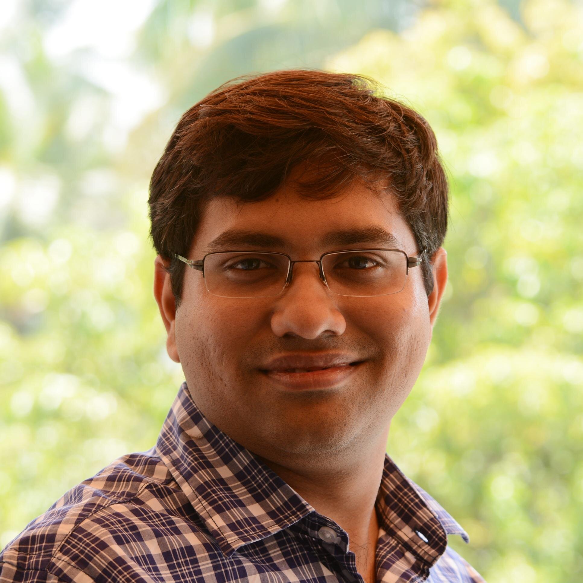 Engineer, Digital Marketing Professional, Fantasy league legend, Food lover