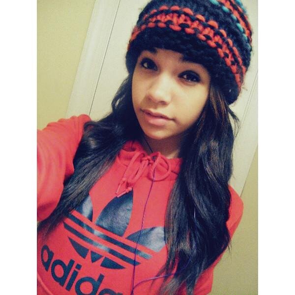 Uhm my names Mackenzie, i love 5 Seconds Of Summer and Candy!!!