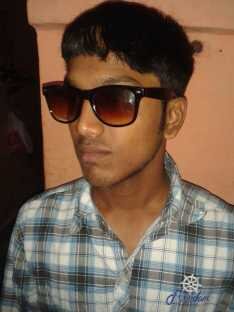 trying to be a cricketer and wants to be the friend of whole world through twitter,facebook,line,whatsapp(+919167943377)