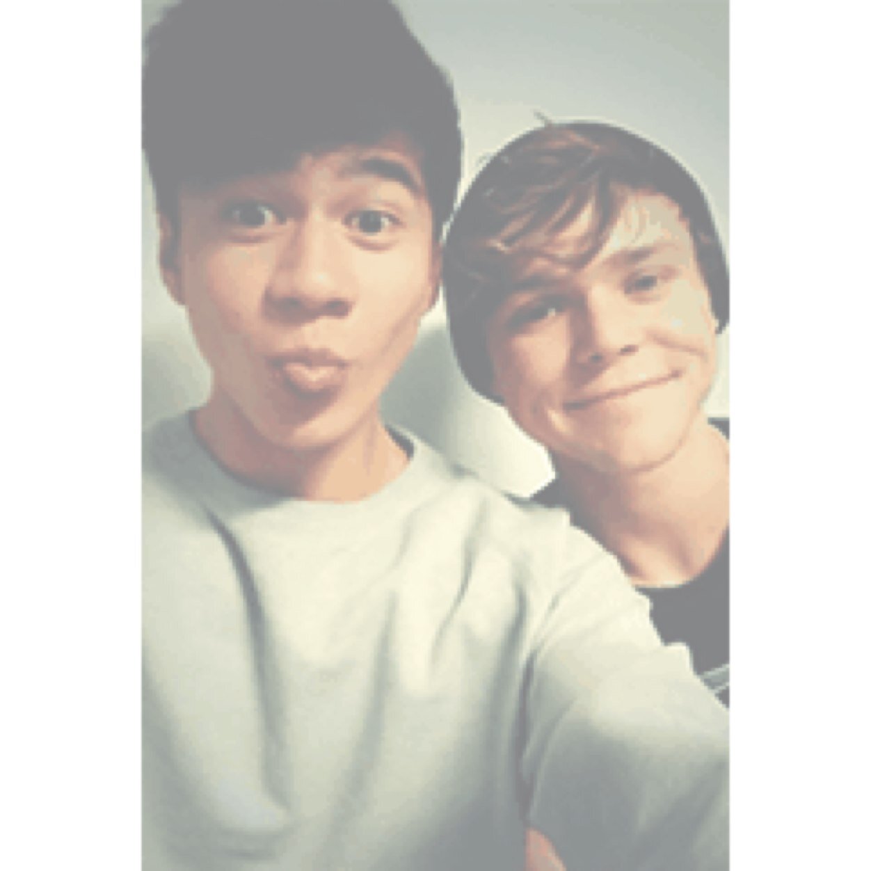 Saved acc for @Your5SOSBoy & @iconiccashton ♡ Follow me for more free follows and dms to 5/4