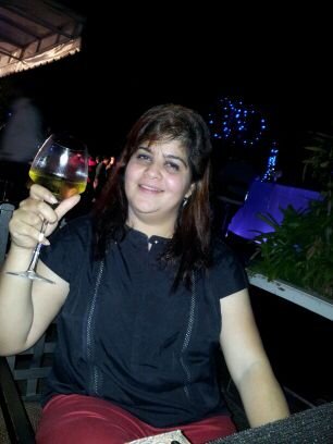 Mixologist by passion n a passionate foodie...