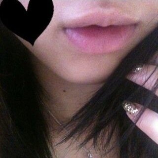 かづはです♡最近暇すぎて裏垢作りました！今はニートで家でオナニーばかりしてます。。。フォローよろしく♡