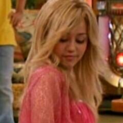 miley and demi :3