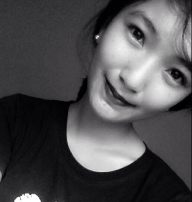 eellebyc's profile picture. An enigma.