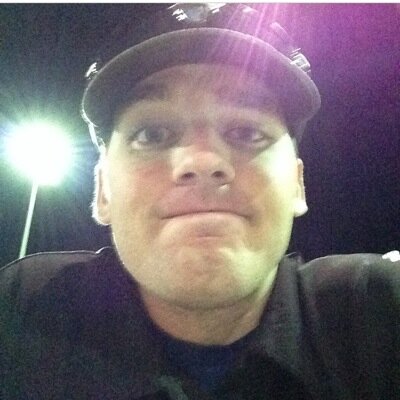 dadhat42's profile picture. 