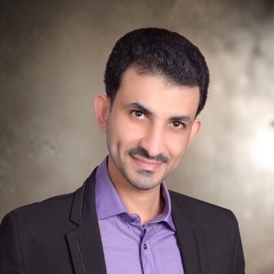 معماري، أحب الشعر والكتابة والفن، الدين حبي والحب ديني