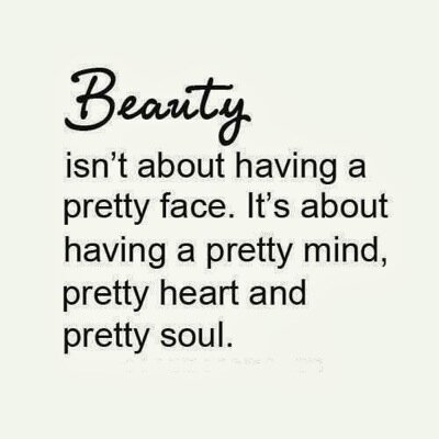 Im a girl who is in the shadows! A girl who is unnoticed but has friends! Im a girl who isnt a barbie, i have curves and im not the best face in the crowd!