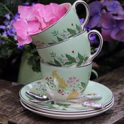 We love making nothing into something great, a vintage classic for your special date! A kent vintage hire company. littlebirdiesvintagehire@yahoo.com