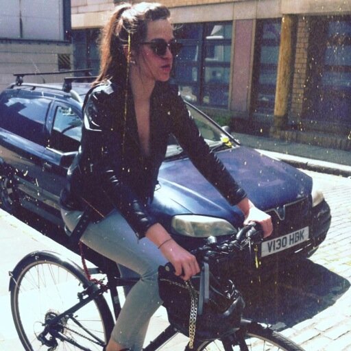 laureavella's profile picture. Art, Musics, Photography And Food Lover / FRA ✈ LON