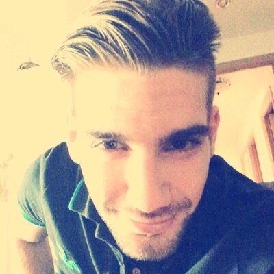 Respeta a los demás pero a ti al que más; Madridista ante todo// Es de feos no quererse ... Instagram: adrignlz