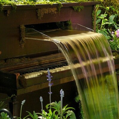 redshadow4's profile picture. 