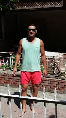 erdemnoyan's profile picture. 