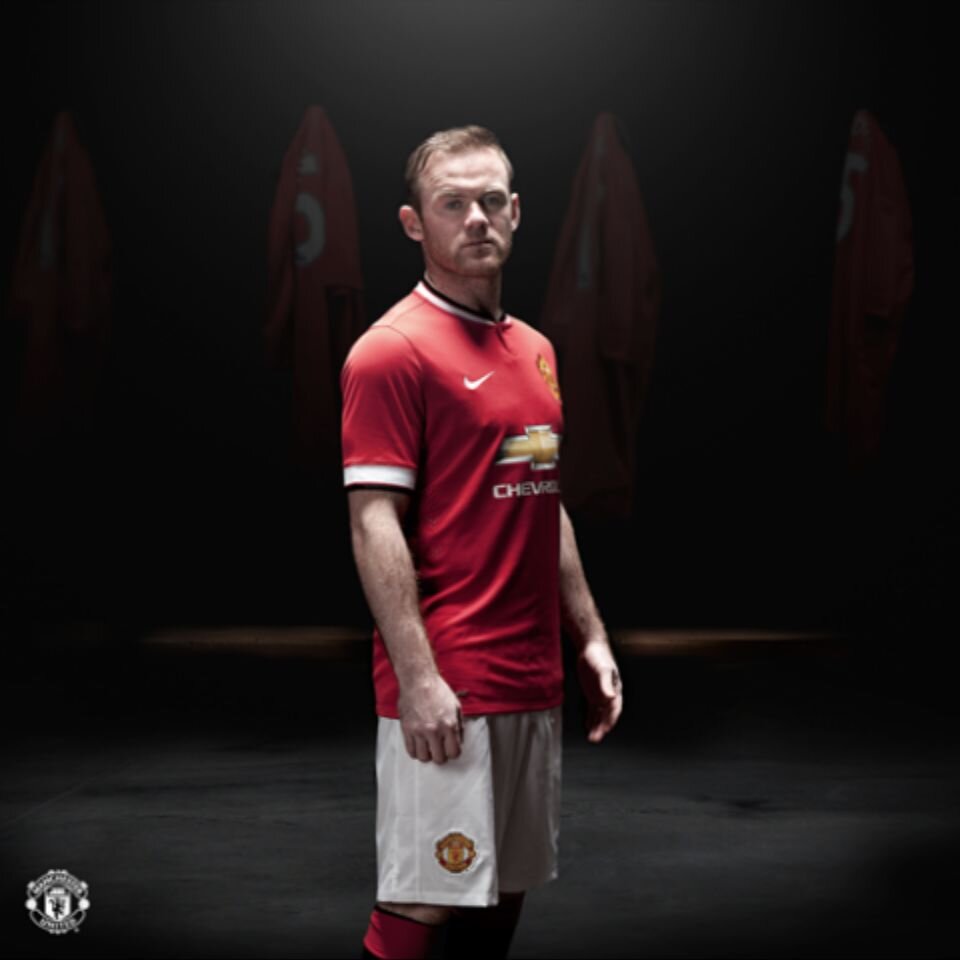 @WayneRooney fans from Indonesia • We'll share anything all about Wazza & ManUtd. Follow us if you're really a Fan! #TeamWazza #MUFC