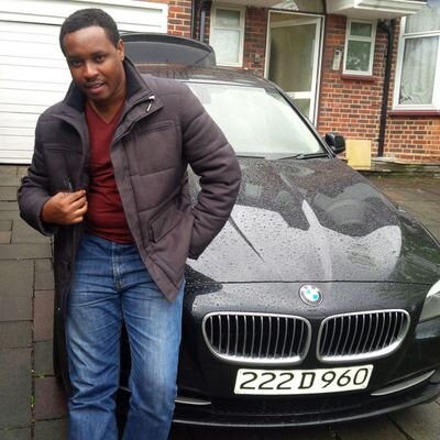 I am awesomely a Cool Husband, Calm Dad, n Collected Oracle consultant with a great sense of humor.
 Lov to put smiles on faces dat really need em