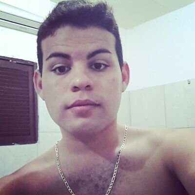 #FelizÉQuemTemDeusComoAmigo