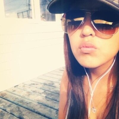 young_shortyy01's profile picture. with every inspiration I get it turns to a song.