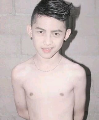 raden yasin saputra .
sma nasional sadang serang . 
bandung jawa barat .
kode pos 40133