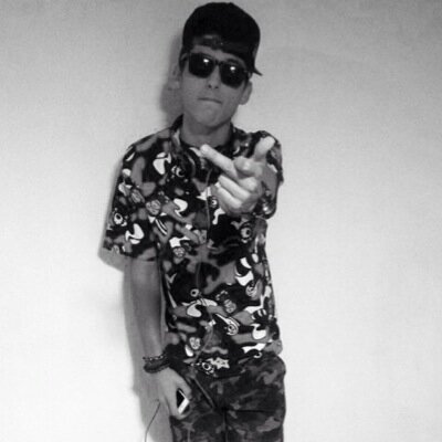 Vinicius Coelho - C.L.X. - MCMXCVIII. 
Instagram : Vinicolex